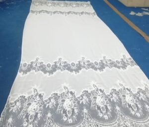 Xale de Renda Chantilly
