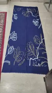 وشاح فضي معدني