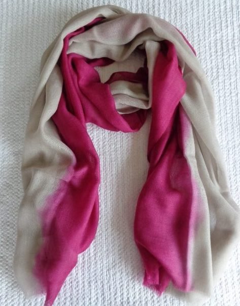  Scialli in cashmere sfumati 