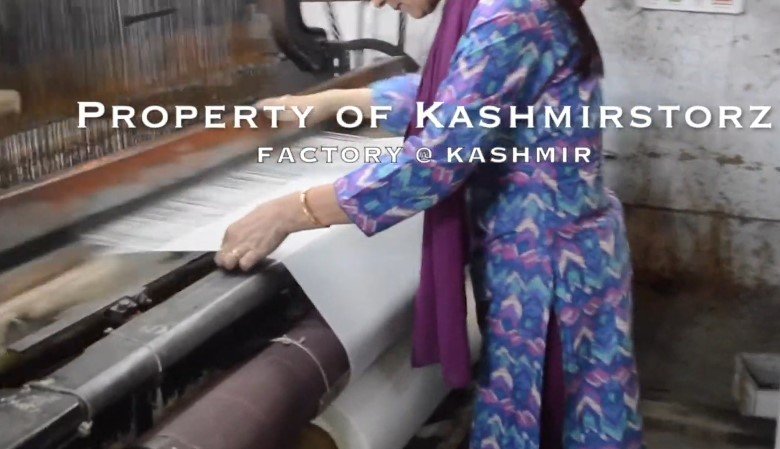 Scarf Fabric weaving on traditional looms