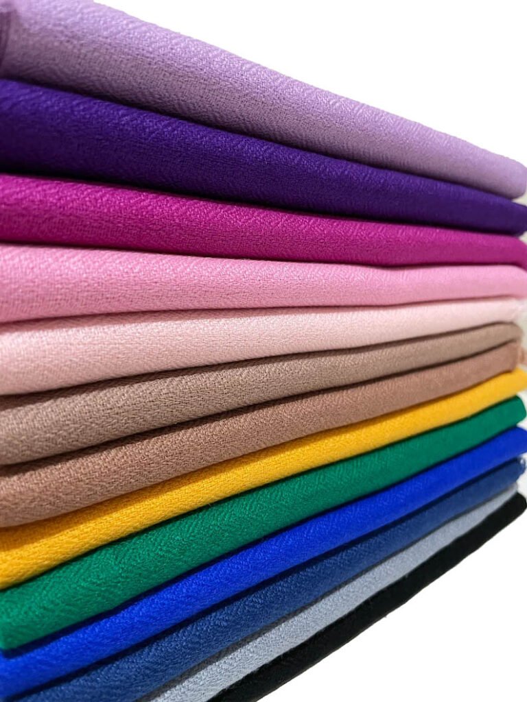 fornitori allingrosso di sciarpe e scialli in misto lana e seta